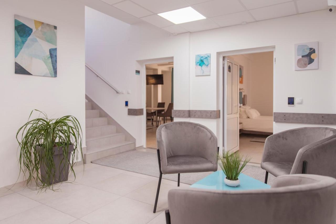 As Apartmani Пирот Экстерьер фото