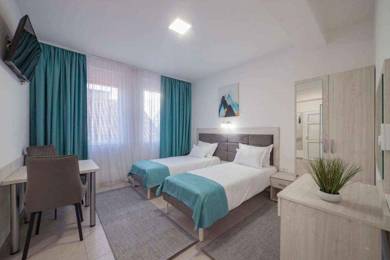 As Apartmani Пирот Экстерьер фото