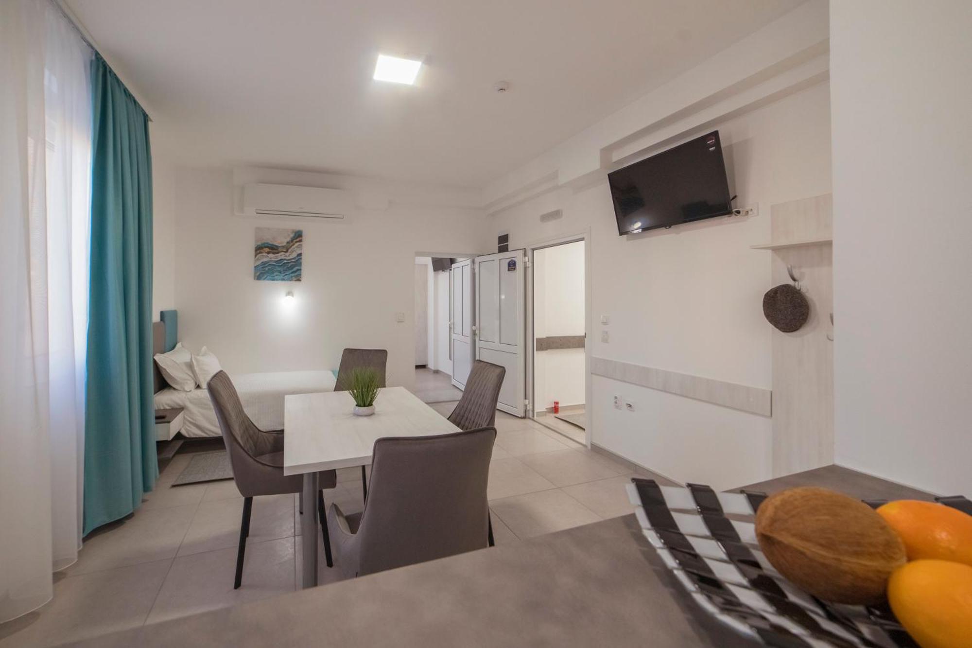 As Apartmani Пирот Экстерьер фото