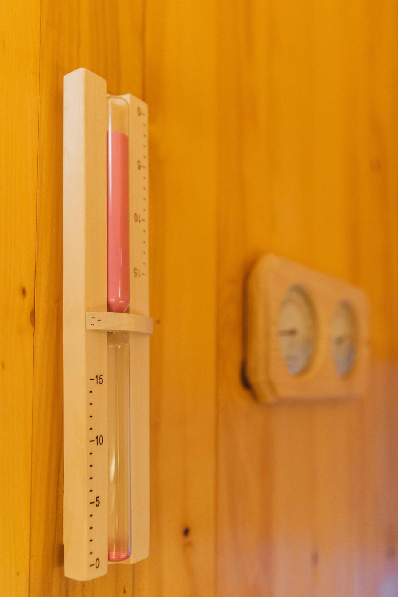 As Apartmani Пирот Экстерьер фото